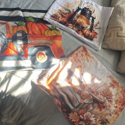 Set Of 3 Fall  Covers Pillows!! Juego De 3 Piezas De Cubre Almohadas