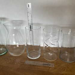 LIKE NEW Group of 5 Clear Glass Flower Vases