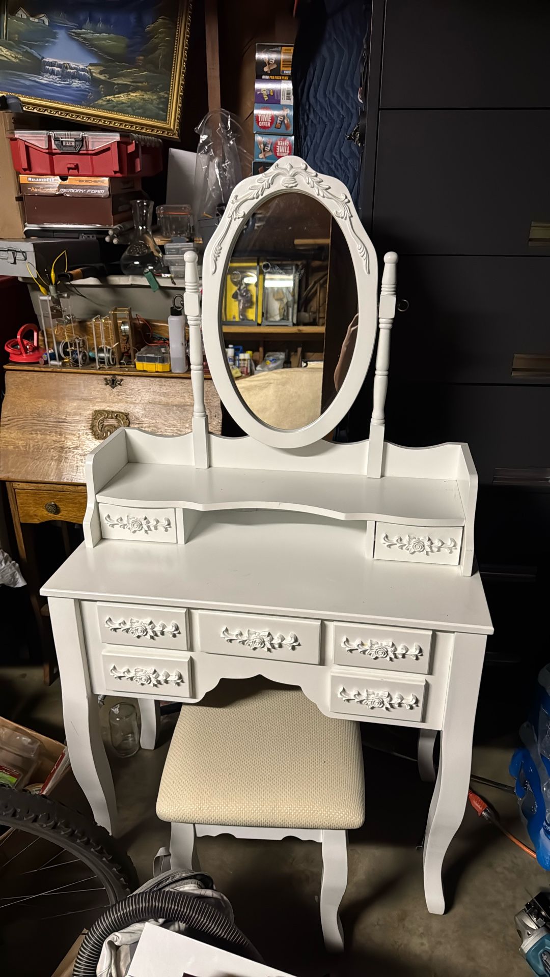 Vintage-Style White Vanity Table Set with Mirror & Stool – Excellent Condition