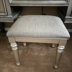Upholstered Gray Vanity Stool