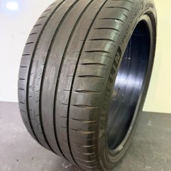 V643  265 35 19 98Y  Michelin Pilot Sport 4S  One Used Tire 70% Life 