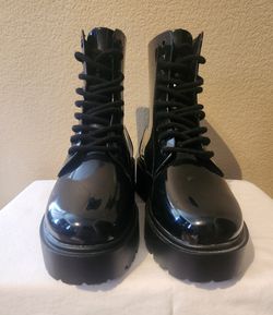 Women's Black Shiny Boots