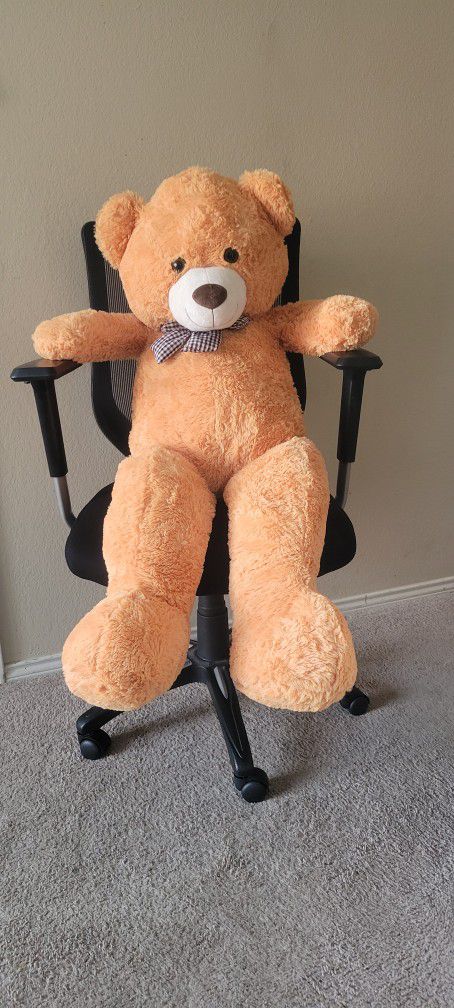 Teddy Bear 4ft Giant