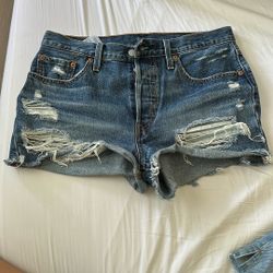 Women’s Levi’s Shorts