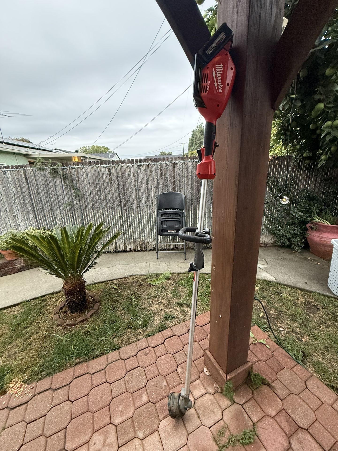 M18 FUEL 18V 16 Brushless Cordless Battery Powered String Trimmer