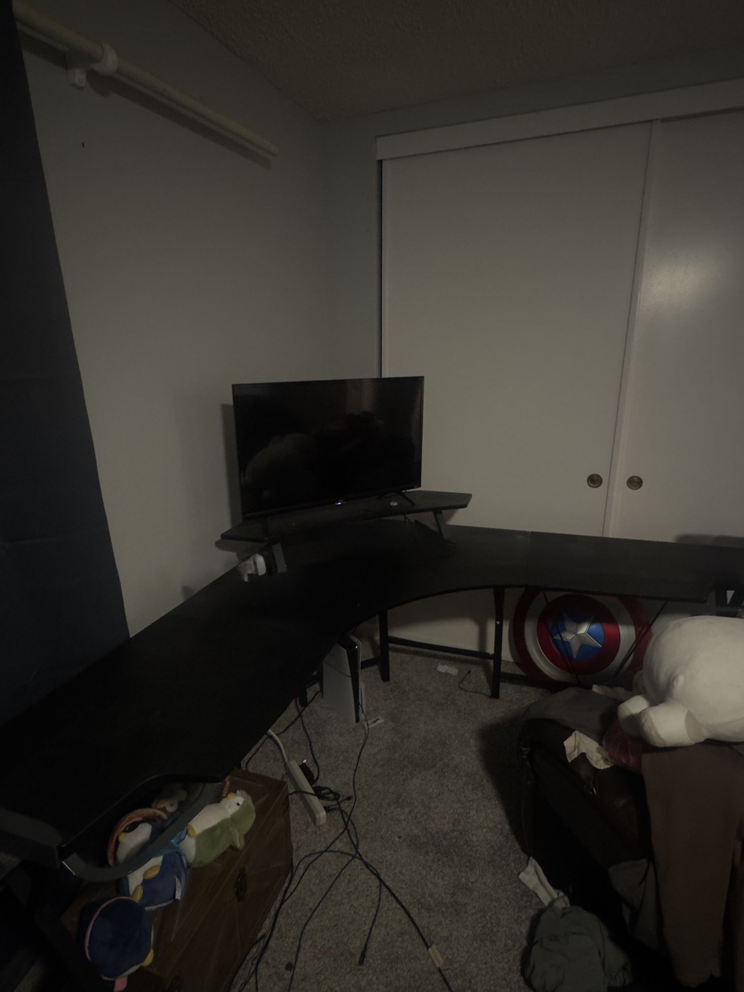 V Shaped Desk