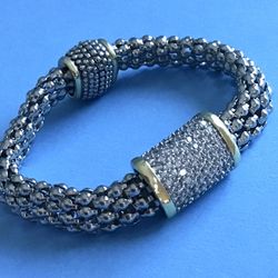 Ladies Beautifully Detailed Two Tone Bracelet w/Sparkling CZ’s + Magnetic Closure *Pickup Boca Raton
