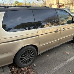2000 Honda Odyssey 
