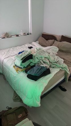 King size Bed