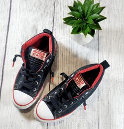 Kids Converse Sneakers Size 4.5