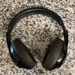 Beats Studio pros