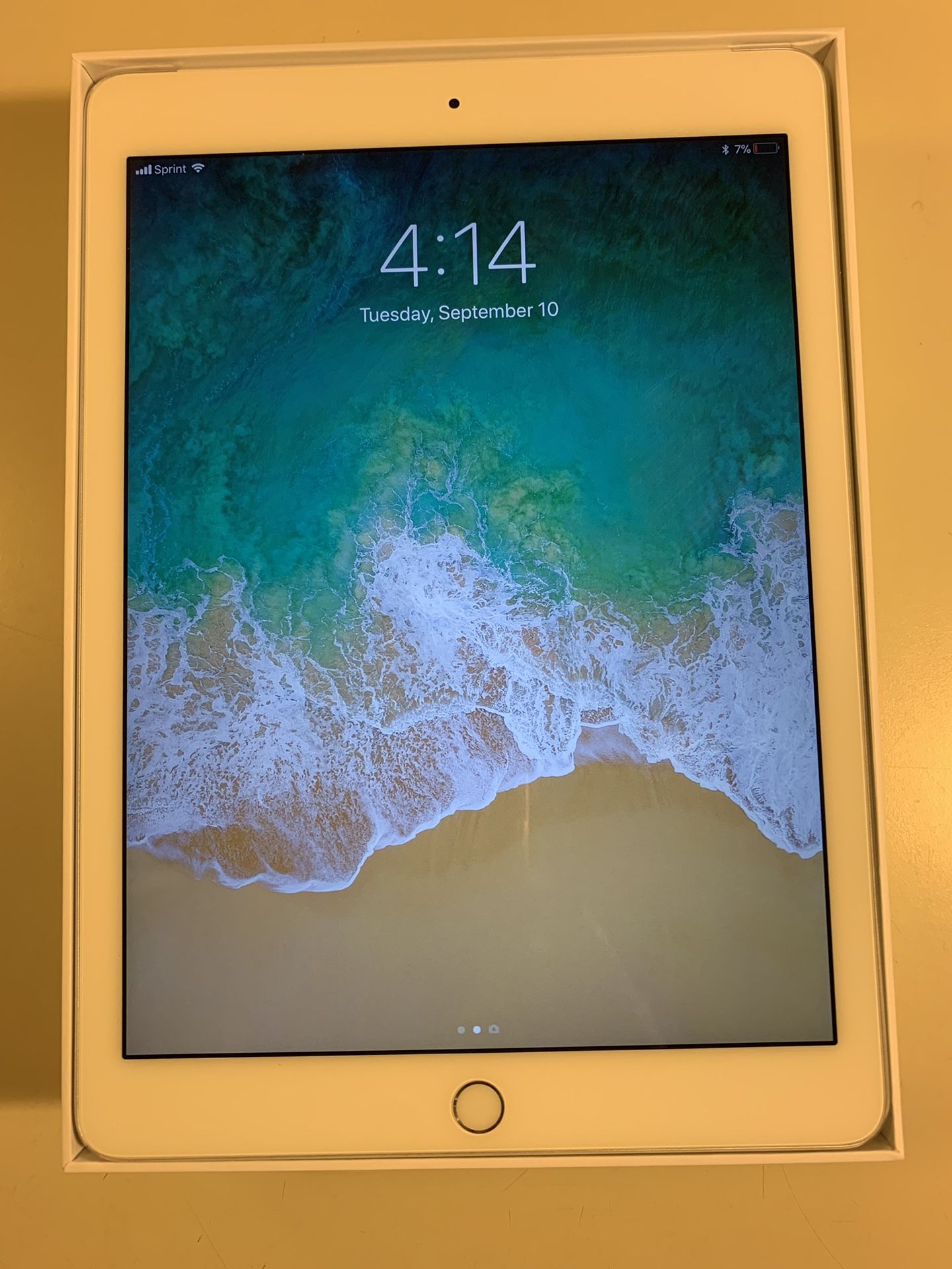 9.7 inch Apple iPad Air 2 16 GB