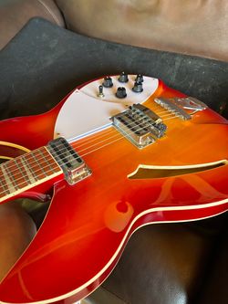 Rickenbacker copy
