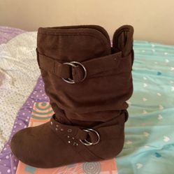 Botas De Niña Cafés Size 11 Y 2 Y 3 