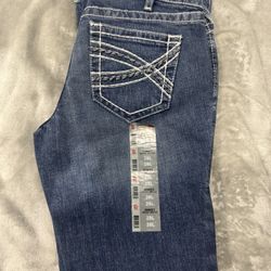 NWT Women’s Ariat FR 28L