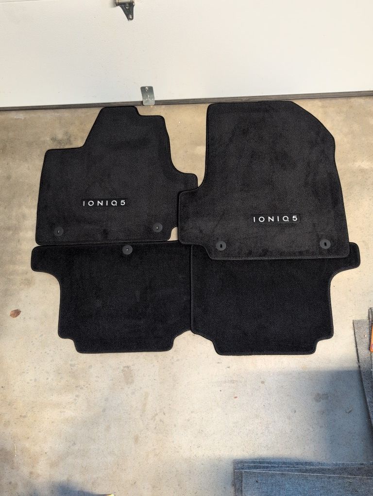 2025 Hyundai Ioniq 5 Floor Mats