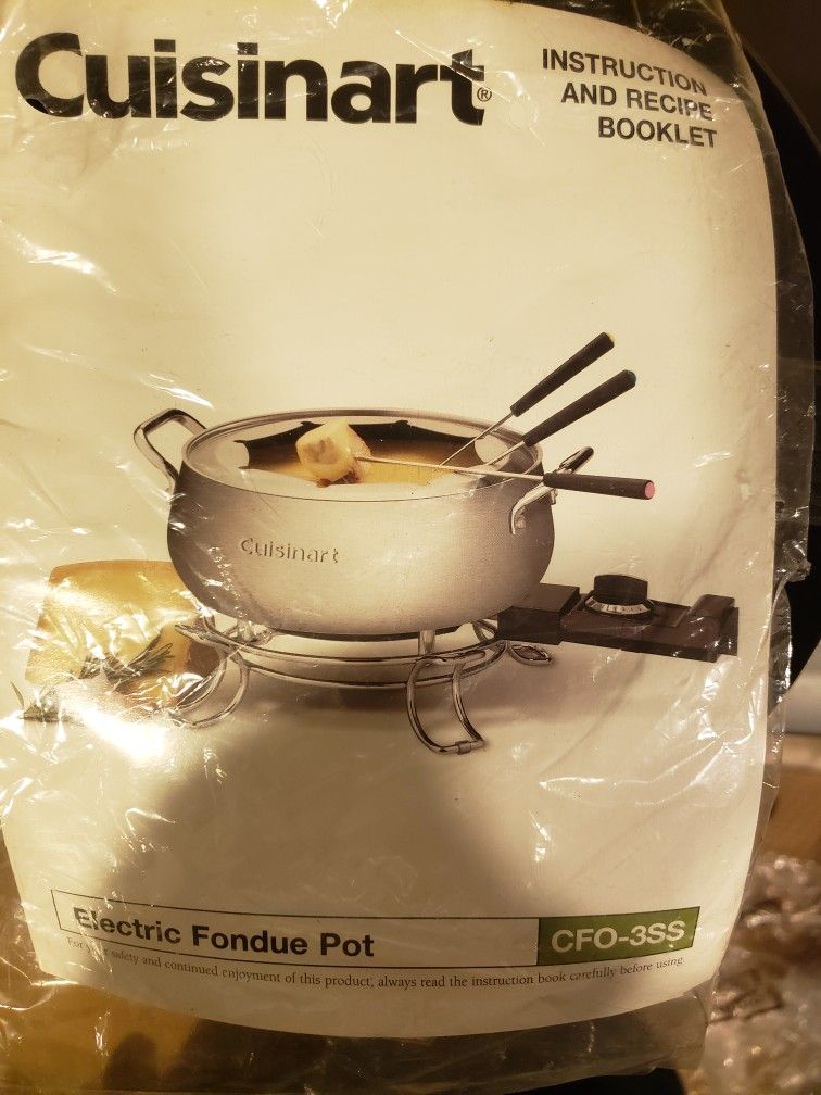 Cuisinart Electric Fondue  NEW