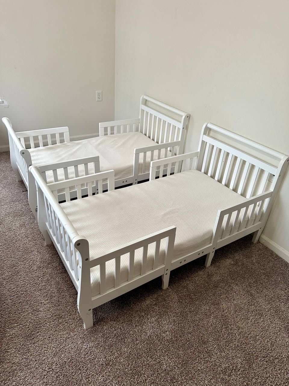Toddler Crib , White Color