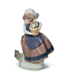 Lladro 05223 Spring Is Here figurine