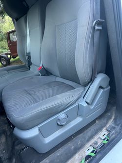 2014 f150 seats