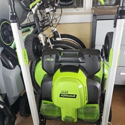 GREENWORKS PRO SELF-PROPELLED LAWN MOWER DUAL BLADE...NEW..BATTERY AND CHARGER NOT INCLUDED..$ 300