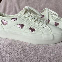 Women’s Sneakers