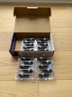 BMW Wheel Lug Bolt Kit - Genuine BMW OEM M14x1.25
