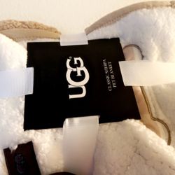 UGG THROW BLANKET