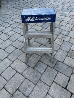 Louisville Aluminum 2 Step Ladder 250lbs rated 