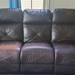 Manual Reclining Sofa

Dimensions 
92 Inch Length 
24 Inch One Seat
27 Inch seat height