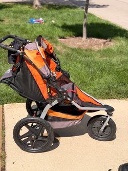 BOB Revolution Jogging Stroller