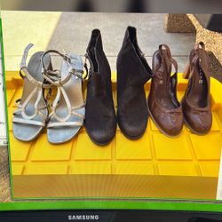 Ladies Shoes Size 7 1/2