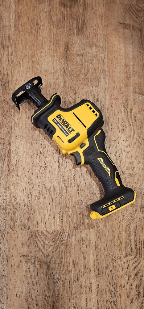 New Dewalt ATOMIC 20V MAX Brushless Compact Reciprocating Saw(DCS369B)