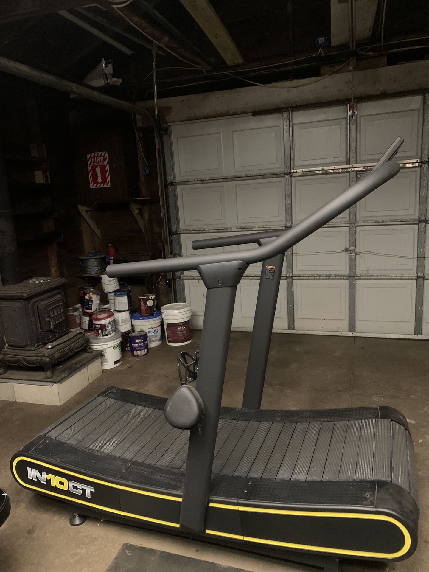 Treadmill. IN10CT (Intensity) Health Runner Curved Manual Treadmill - Non Motorized Treadmill with Curved Running Platform