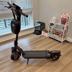 Segway-Ninebot MAX G3 Electric Scootar