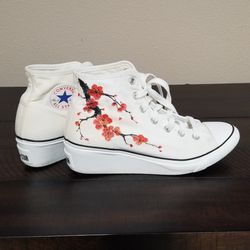 Hand Painted Converse Size 6