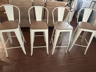 Ser of 4 bar stool