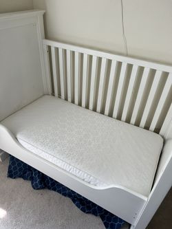Restoration Hardware Marlowe Crib Toddler Bed Conversion kit for Sale in Los Angeles CA OfferUp
