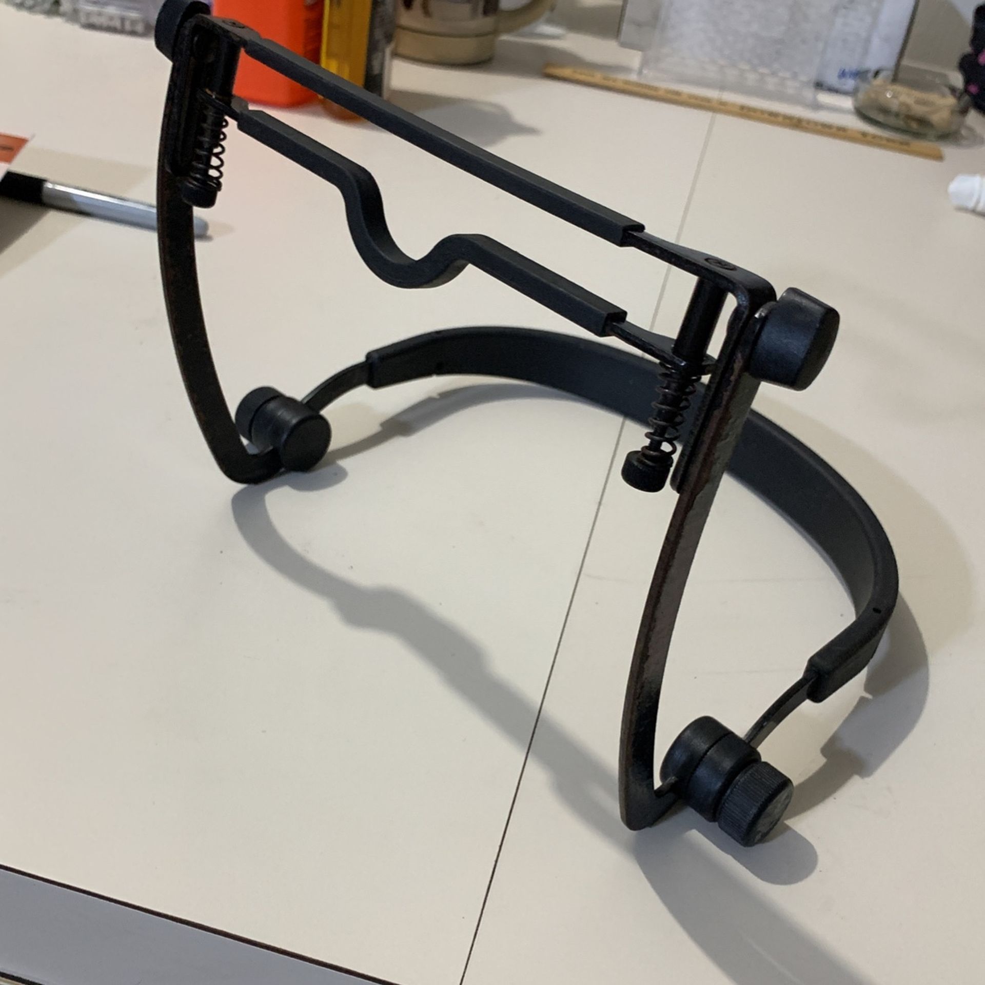 Hohner Harmonica Holder MZ 2010