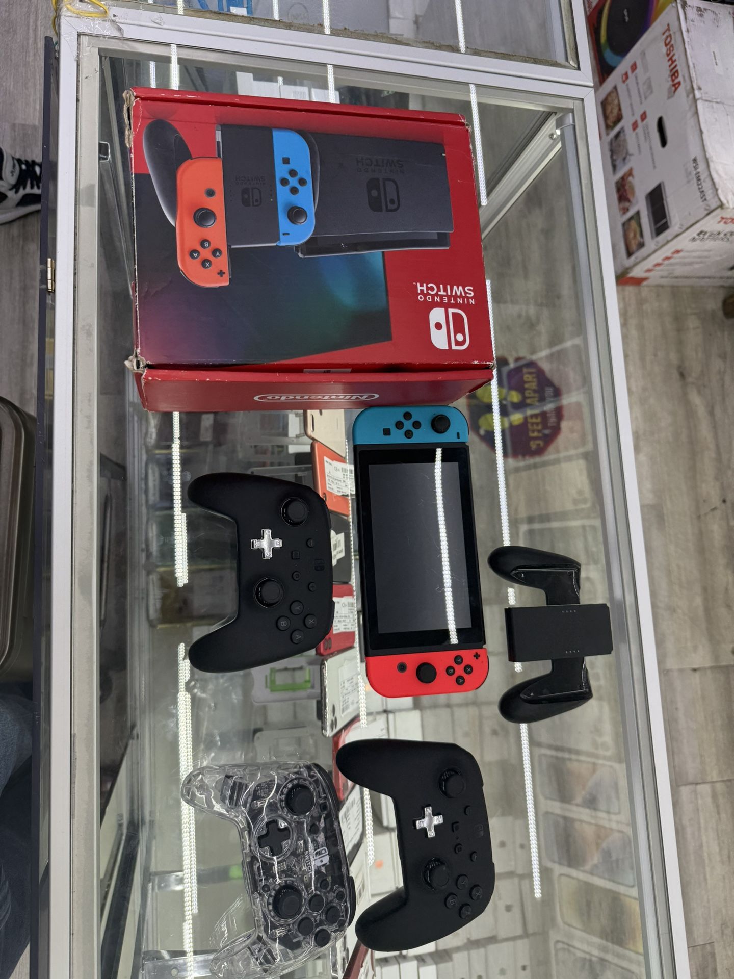 NINTENDO SWITCH
