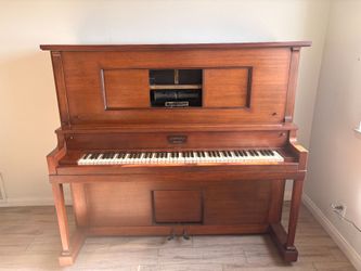 Antique piano play along