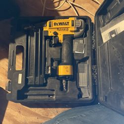 Dewalt Finish Nail Gun