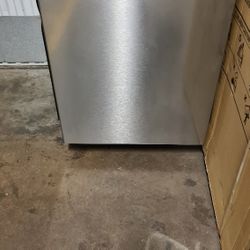 New Bosch Stainless Steel Dishwasher
