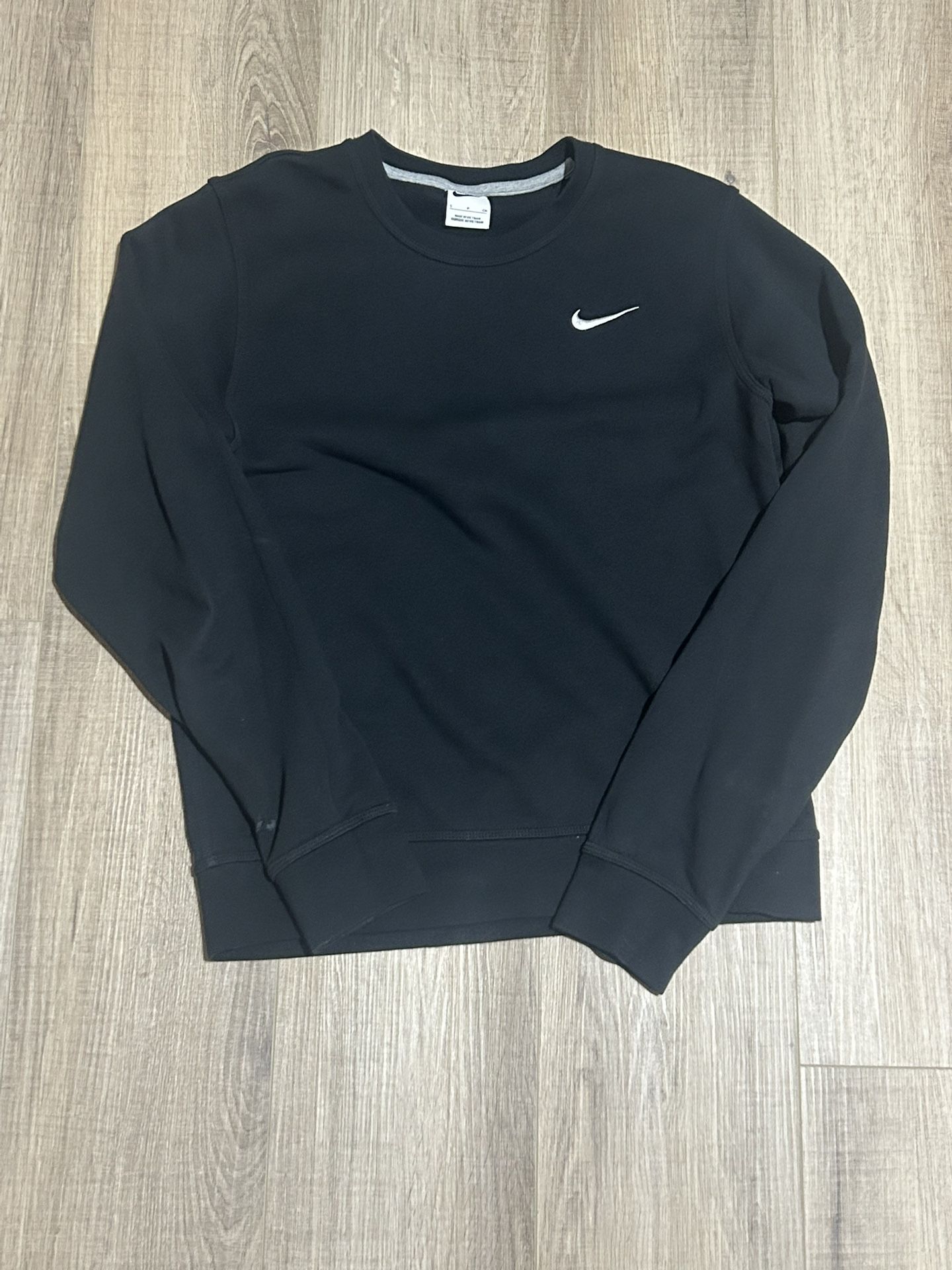 Size S Black Nike Crewneck Sweater