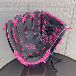 Pre- Owned Youth Franklin FastPitch PRO Softball Glove LHT 22320 Size 11 inch