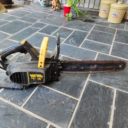 Chainsaws ×2