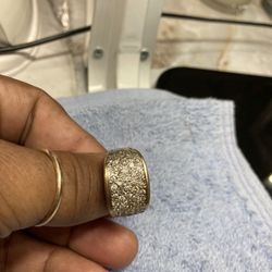 14kt Gold Heavy Unisex Ring, Large High Quality Diamonds