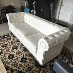 White Leather Sofa With Matching Table 
