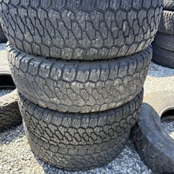 275/70r17 Firestone. Tires En Excelentes Condiciones De Vida  Las 4 