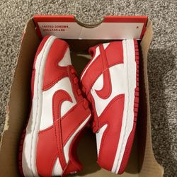 Nike Dunk Low Red/White Size 10c